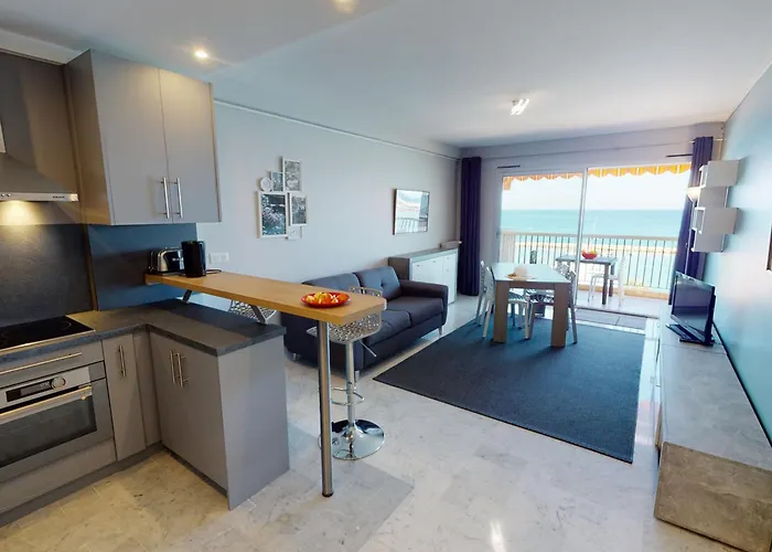 Superbe 2p Au 5eme Etage Avec Terrasse Face A La Et Parking Prive - Menton, Garavan - Fr-1-196-293 *