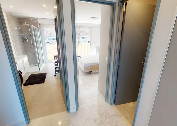 דירה Superbe 2p Au 5eme Etage Avec Terrasse Face A La Et Parking Prive - Menton, Garavan - Fr-1-196-293 *